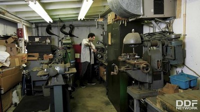 Большие сиськи, Жесткий,